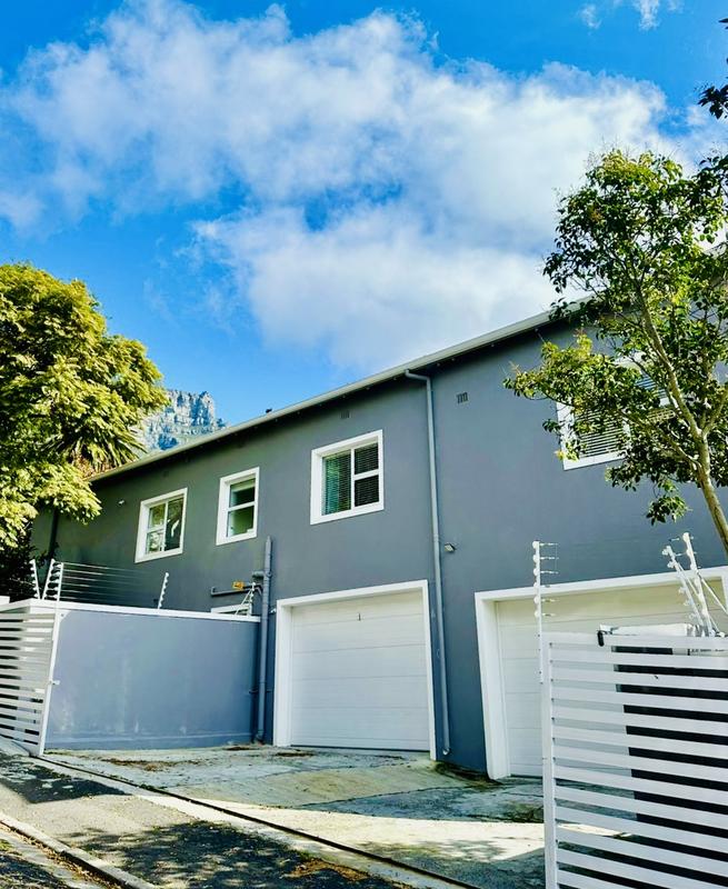 4 Bedroom Property for Sale in Vredehoek Western Cape